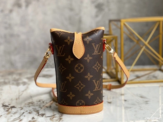 Cheap POUCH LOUIS ME FOLD VUITTON 0821